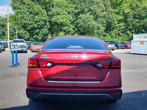 Used 2021 Nissan Altima 2.5 SR w/ SR Premium Package FWD image 4