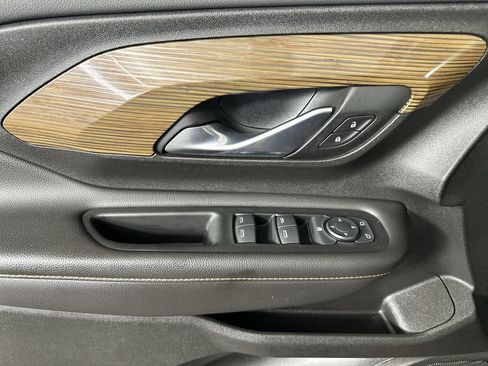 Used 2019 GMC Terrain SLE FWD image 24