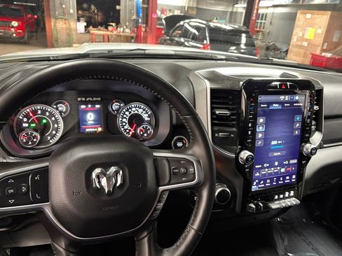 Used 2024 RAM 2500 Big Horn w/ Sport Appearance Package image 2