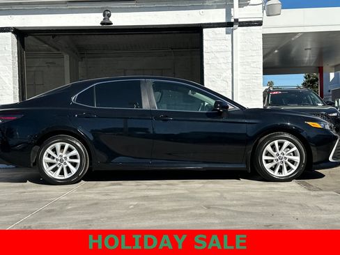 Used 2023 Toyota Camry LE image 3