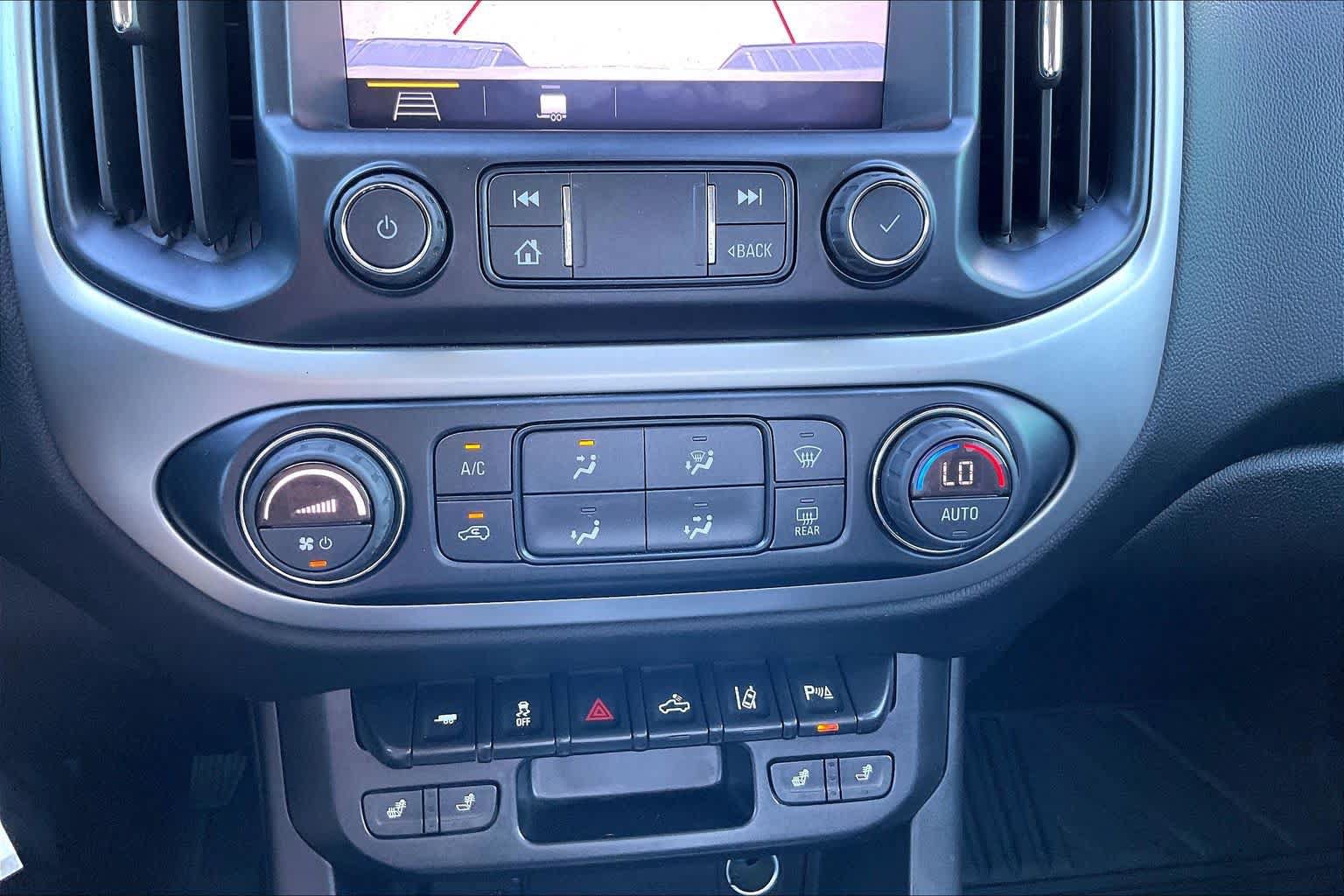 Used 2020 Chevrolet Colorado LT w/ Luxury Package RWD image 33