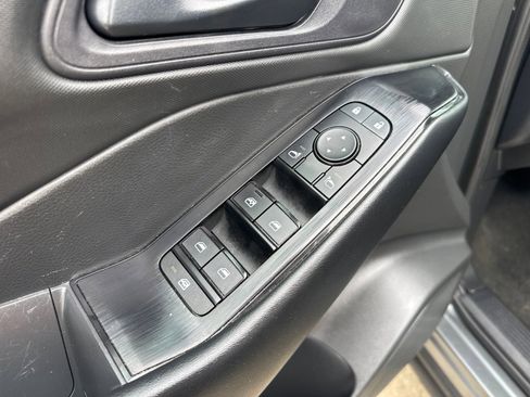 Used 2024 Nissan Rogue S AWD/4WD image 14