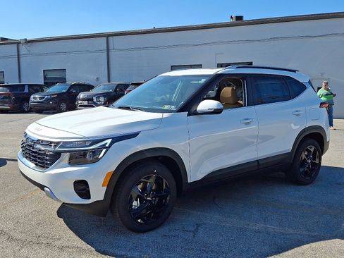 New 2026 Kia Seltos EX w/ EX Sunroof Package image 4