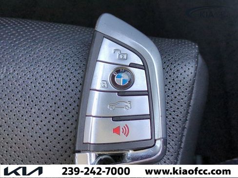 Used 2022 BMW X7 xDrive40i w/ Executive Package image 33
