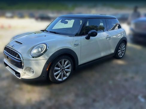 Used 2015 MINI Cooper S FWD image 2