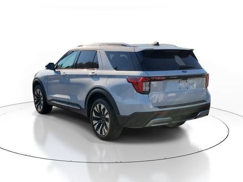 Certified 2026 Ford Explorer Platinum w/ LUX Leather Package AWD/4WD image 4