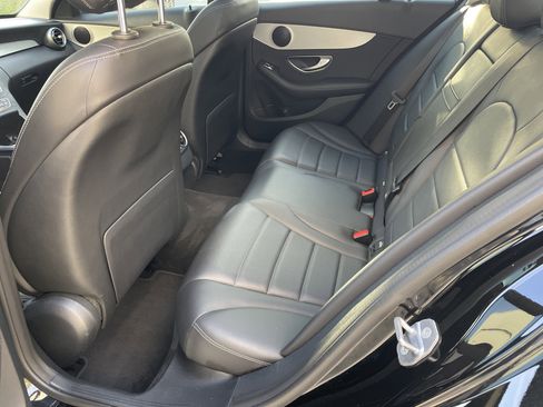 Used 2020 Mercedes-Benz C 300 Sedan image 38