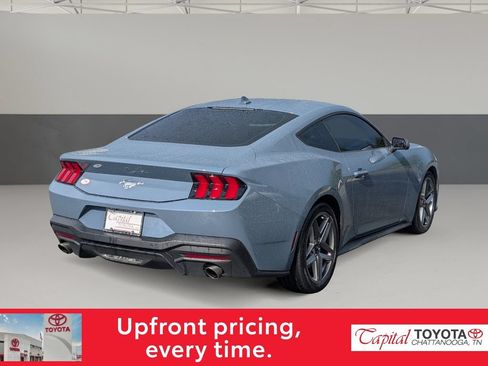 Used 2024 Ford Mustang Coupe RWD image 7