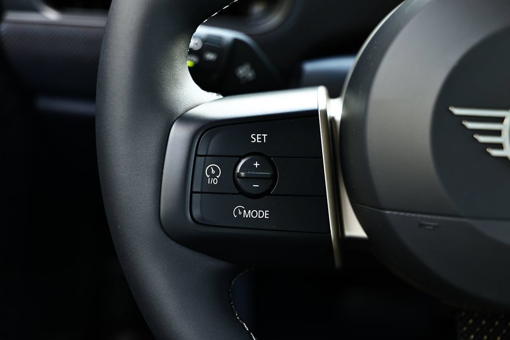 New 2026 MINI Cooper 2-Door Hardtop FWD image 31