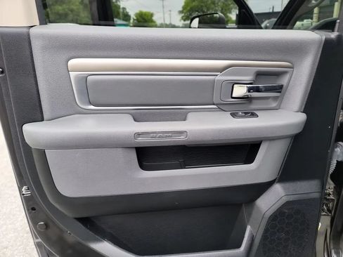Used 2017 RAM 1500 Big Horn AWD/4WD image 29