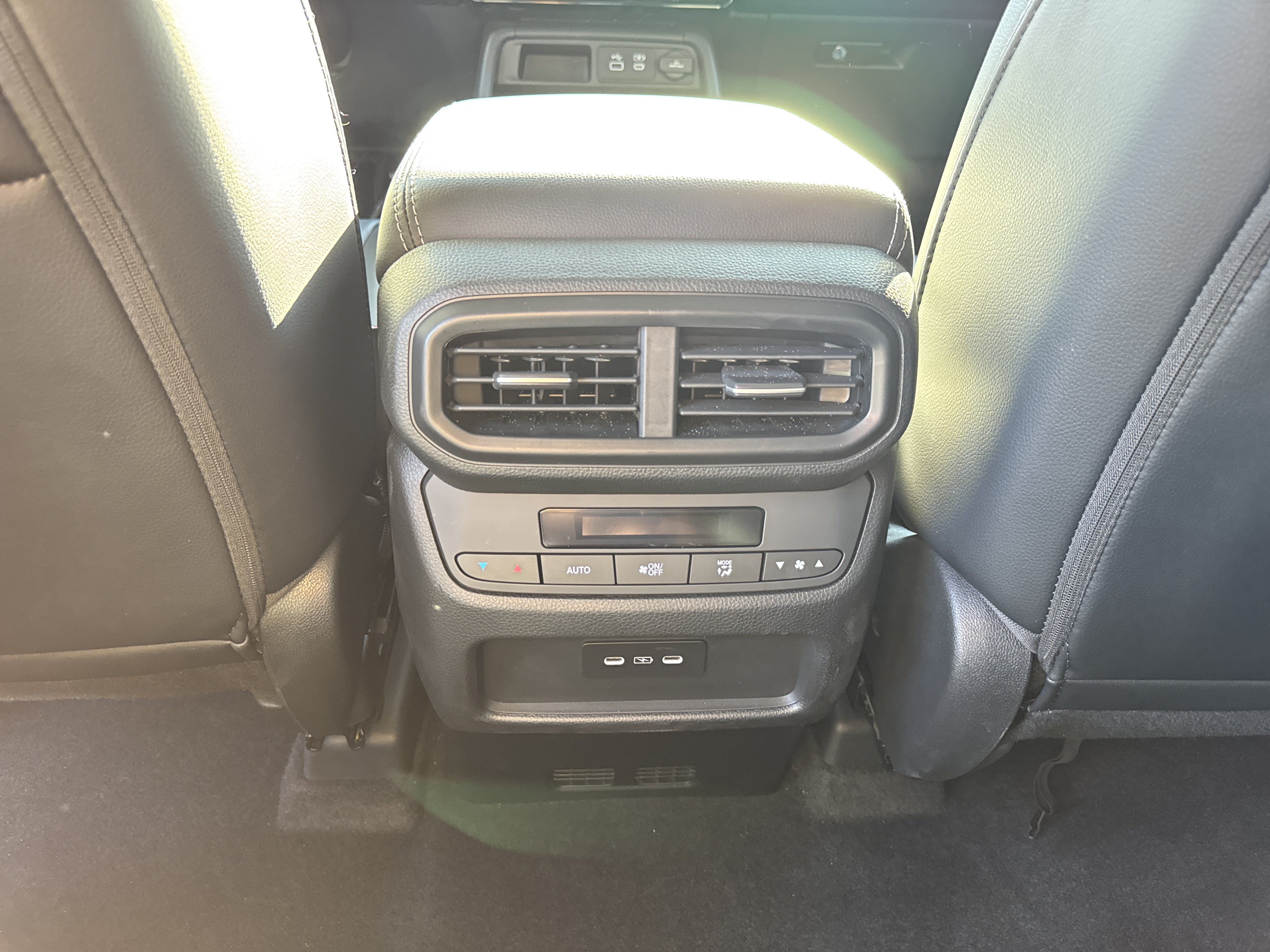 Used 2025 Honda Pilot Touring image 22