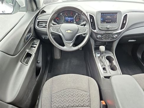 Used 2022 Chevrolet Equinox LT image 9