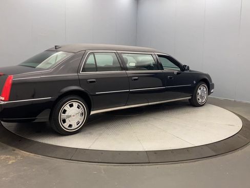 Used 2009 Cadillac DTS Limousine FWD image 5