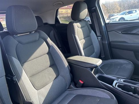 Used 2022 Chevrolet TrailBlazer LT w/ LPO, Blackout Package image 34