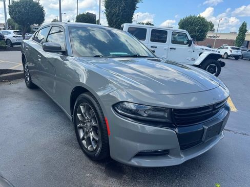 Used 2017 Dodge Charger SXT w/ AWD Plus Group image 8