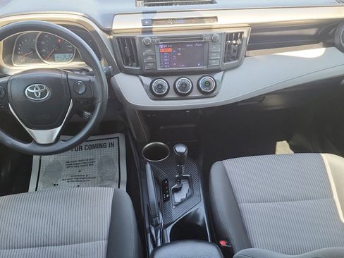 Used 2013 Toyota RAV4 LE FWD image 28