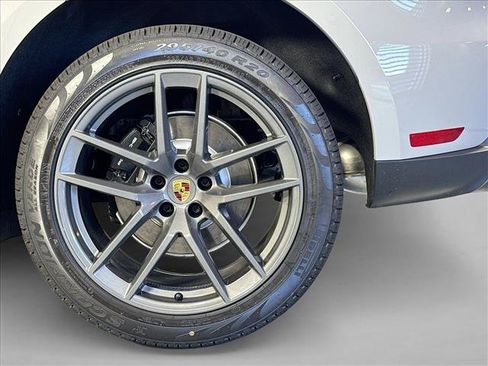 Used 2026 Porsche Macan Turbo AWD/4WD image 24