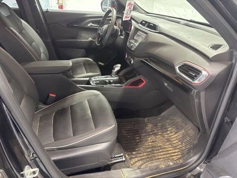 Used 2022 Chevrolet TrailBlazer RS FWD image 22