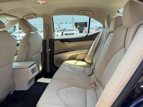 Used 2021 Toyota Camry LE w/ Carpet Mat Package (TMS) FWD image 24