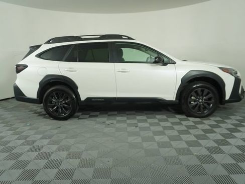 Certified 2025 Subaru Outback Onyx Edition AWD/4WD image 8