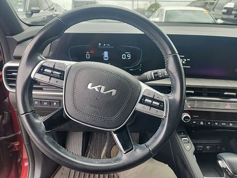 Certified 2023 Kia Telluride EX w/ EX Captain's Chair Package FWD image 20