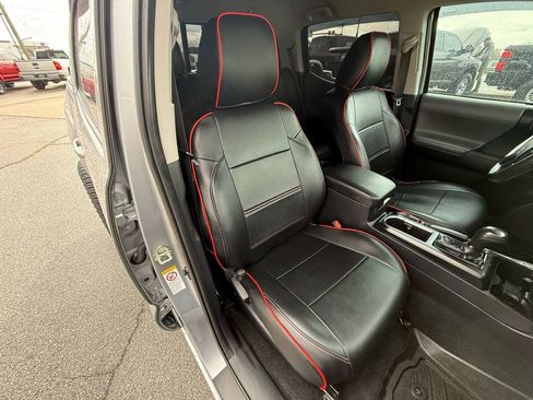 Used 2020 Toyota Tacoma SR image 29