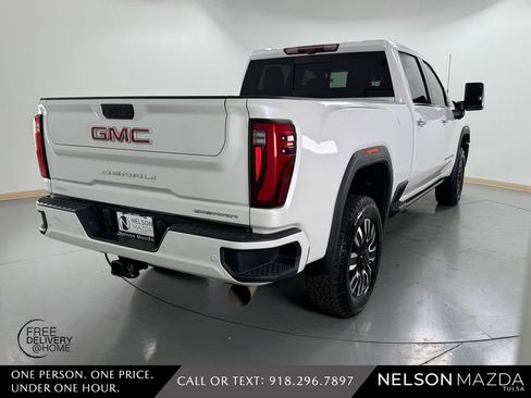 Used 2024 GMC Sierra 3500 Denali w/ Denali Reserve Package AWD/4WD image 6
