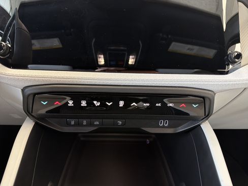 New 2026 Jeep Cherokee Laredo AWD/4WD image 18