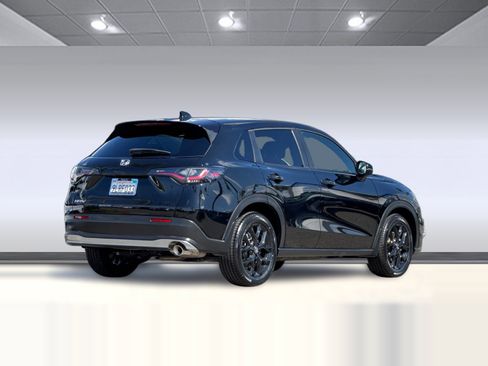 Used 2024 Honda HR-V Sport image 8
