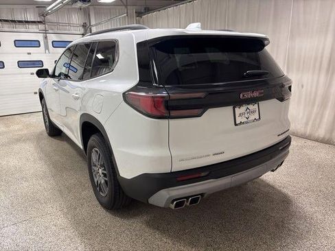Used 2025 GMC Acadia Elevation AWD/4WD image 6