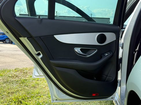 Used 2019 Mercedes-Benz C 300 Sedan image 17