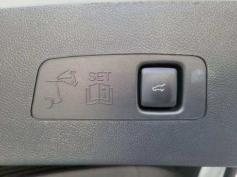 Used 2026 Lincoln Corsair Premiere FWD image 10