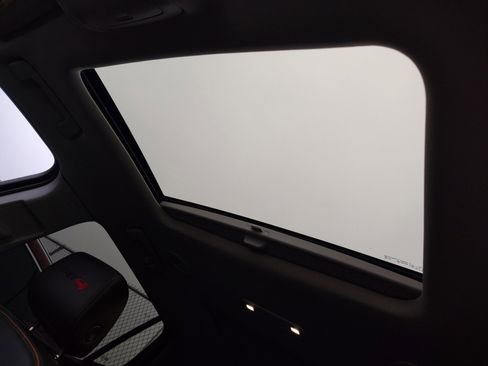 Used 2023 GMC Acadia AT4 w/ Technology Package image 4