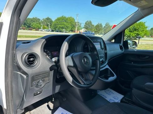 Used 2018 Mercedes-Benz Metris image 13