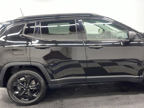 Used 2019 Jeep Compass Latitude AWD/4WD image 18