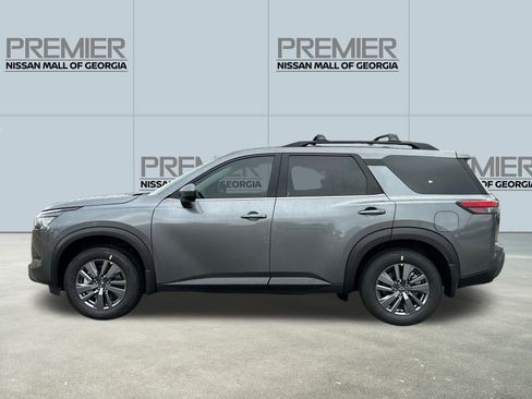 New 2025 Nissan Pathfinder SV w/ SV Premium Package image 8