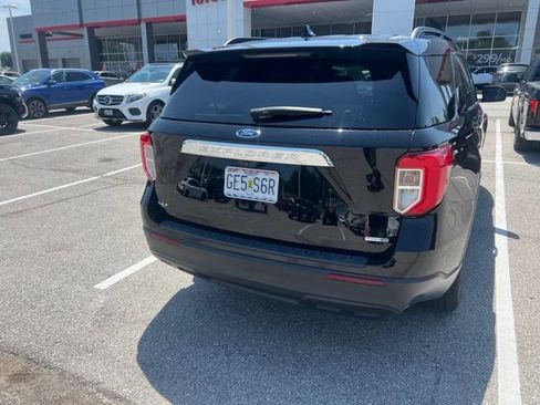 Used 2020 Ford Explorer XLT AWD/4WD image 8