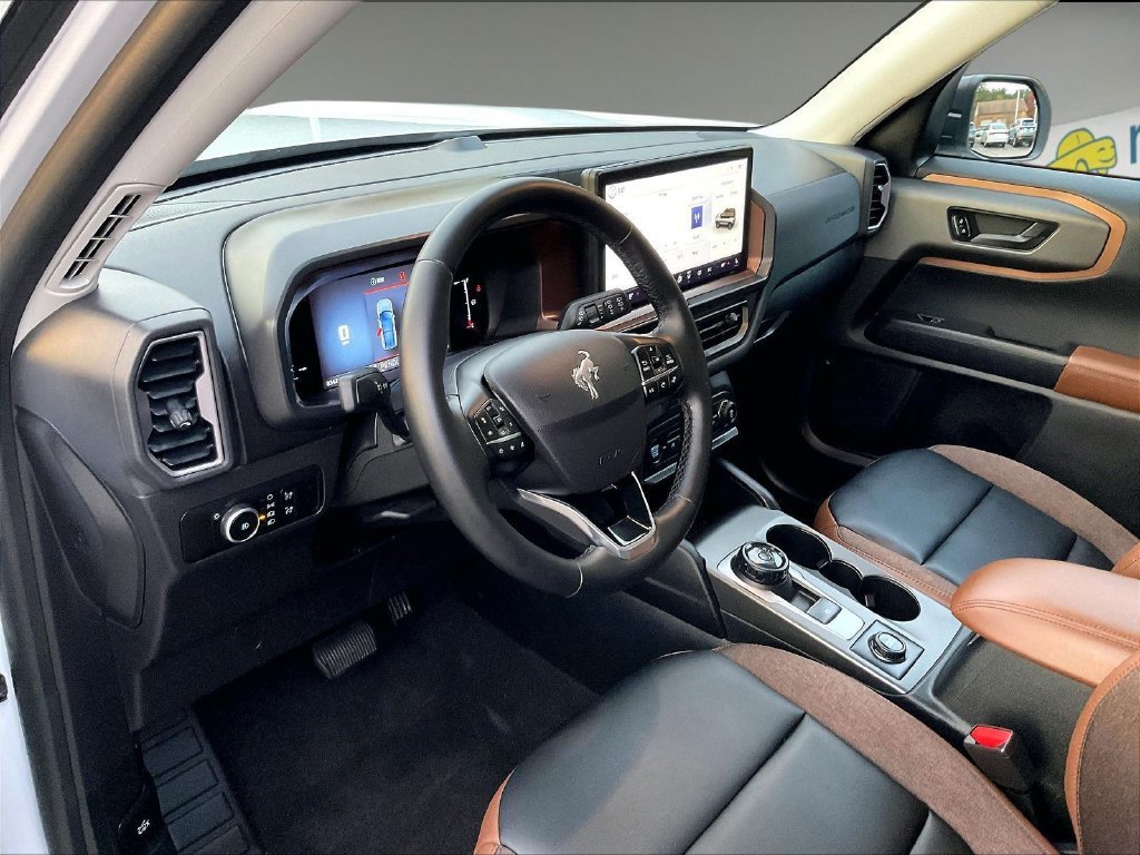 Used 2026 Ford Bronco Sport Outer Banks AWD/4WD image 8