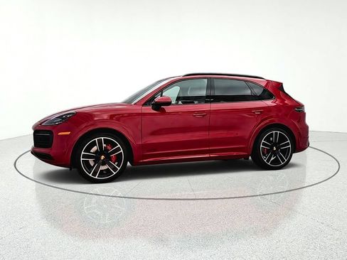 Used 2023 Porsche Cayenne GTS AWD/4WD image 3