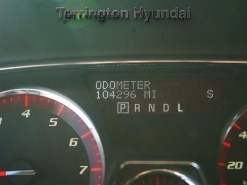 Used 2016 GMC Acadia SLE image 16