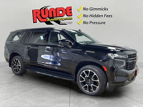 Used 2024 Chevrolet Suburban RST w/ Sport Performance Package AWD/4WD image 8