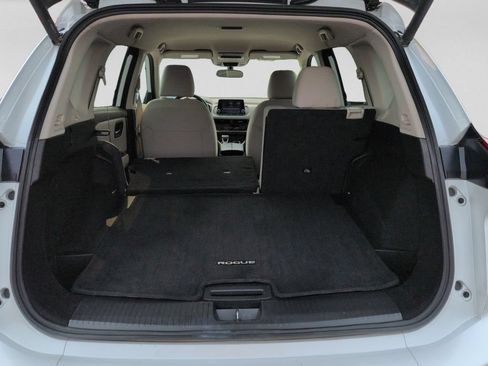 Used 2025 Nissan Rogue SV AWD/4WD image 33