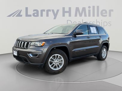 Used 2019 Jeep Grand Cherokee Laredo