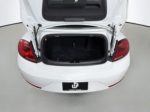 Used 2019 Volkswagen Beetle 2.0T S FWD image 22