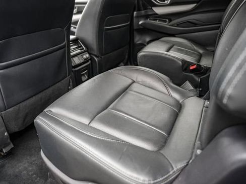 Used 2022 Subaru Ascent Limited image 35