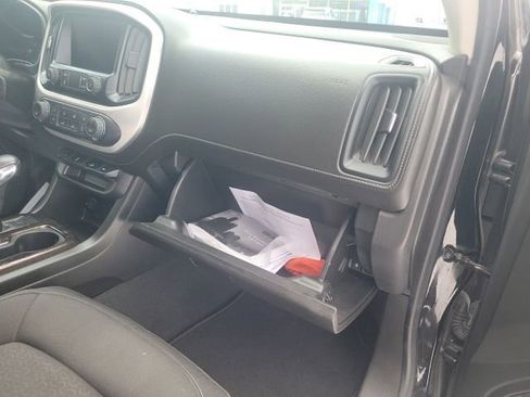 Used 2022 GMC Canyon Elevation image 18