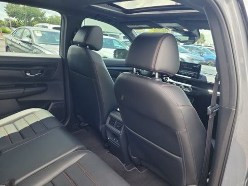 Used 2025 Honda CR-V Sport-L image 11