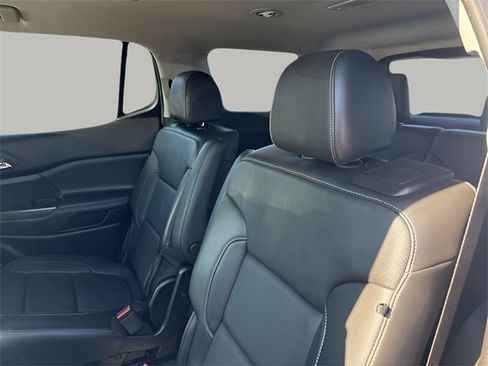 Used 2023 GMC Acadia SLT image 19