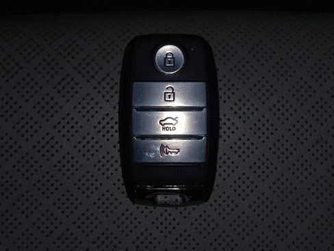 Used 2018 Kia Optima EX w/ Premium Package image 32