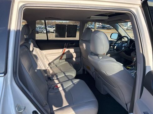 Used 2012 Toyota Highlander Limited image 24